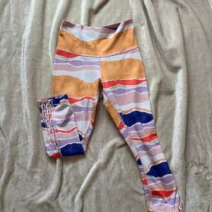 Lululemon True Self Crop Leggings Bleacher Stripe White Iris Flower Purple